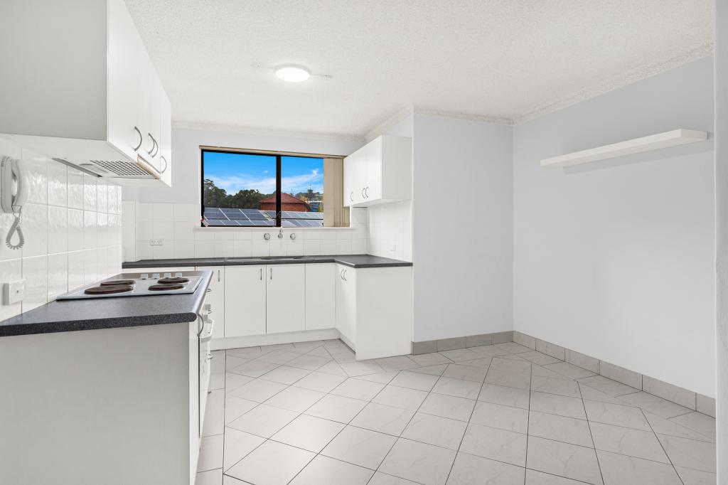 7/27 OSBORNE ST, WOLLONGONG, NSW 2500