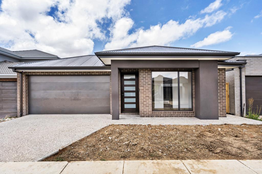 4 Wyuna Way, Mickleham, VIC 3064