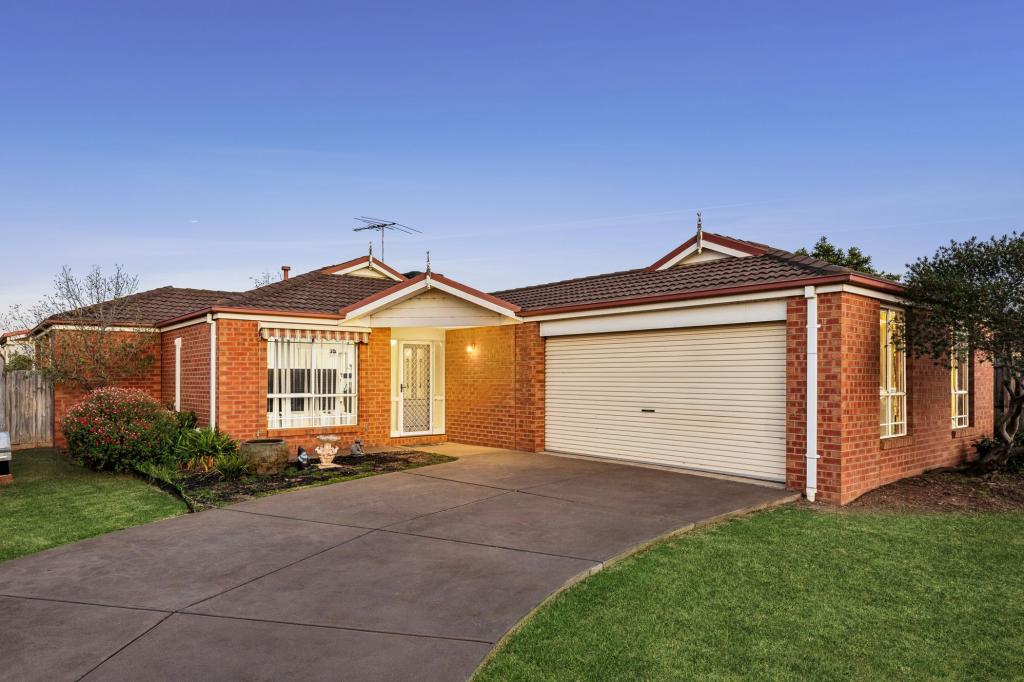 8 FRANCO PL, LARA, VIC 3212