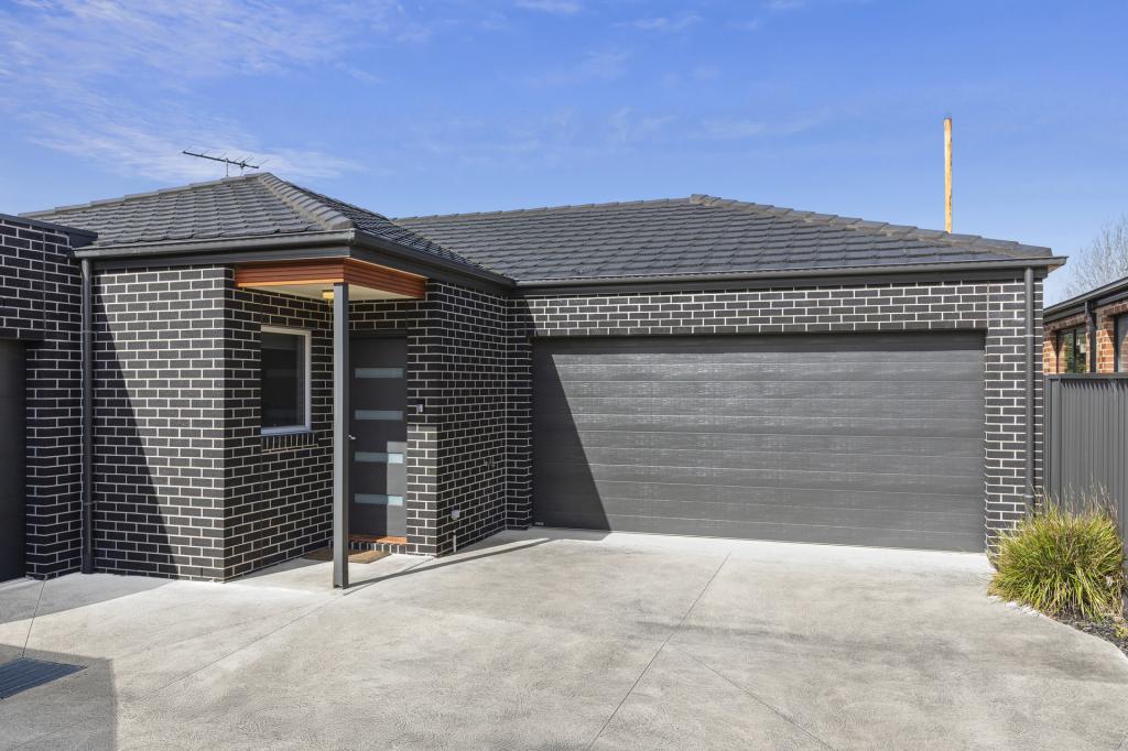 2/7 Ashbourne St, Herne Hill, VIC 3218