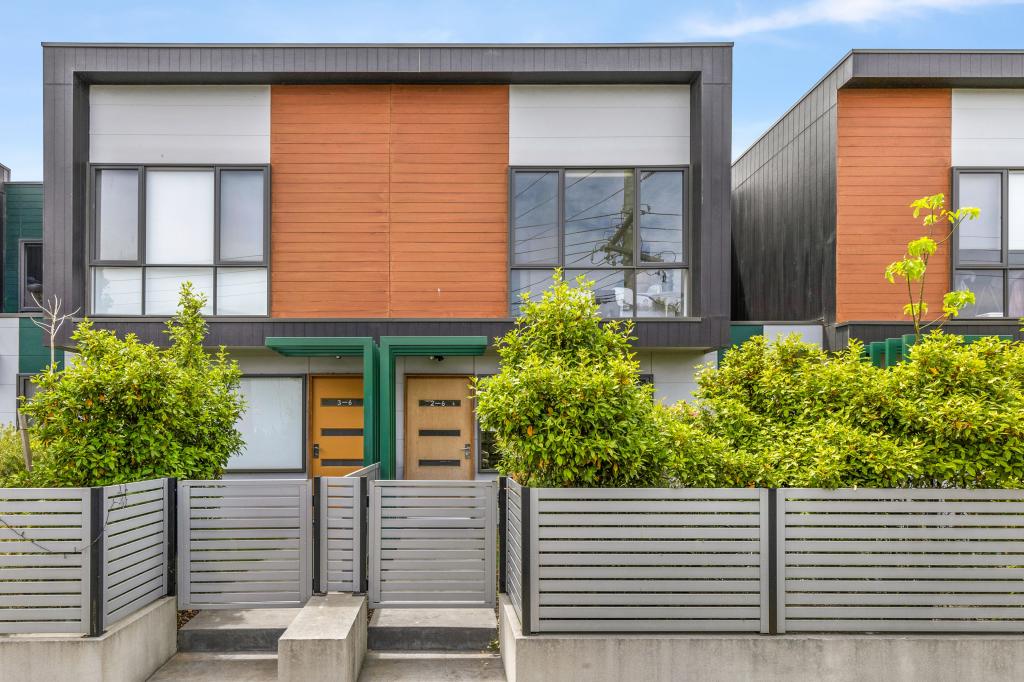 2/6 Walter St, Hadfield, VIC 3046