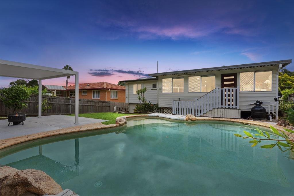 25 Ferny Way, Ferny Hills, QLD 4055