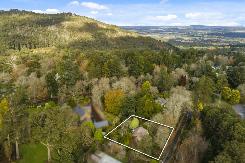 6 Coggers Lane, Mount Macedon, VIC 3441