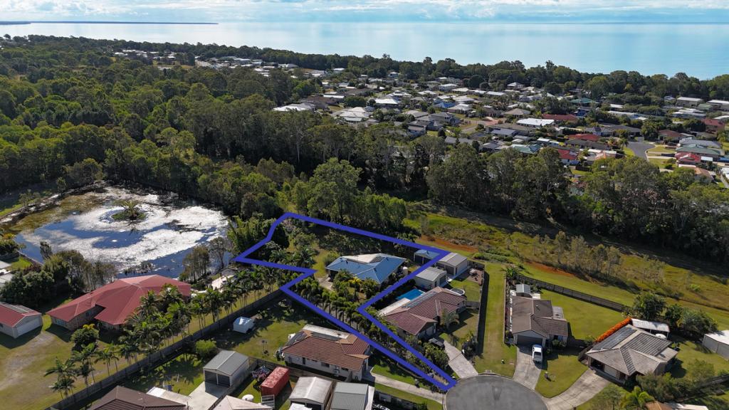 5-7 Reef Cl, Toogoom, QLD 4655