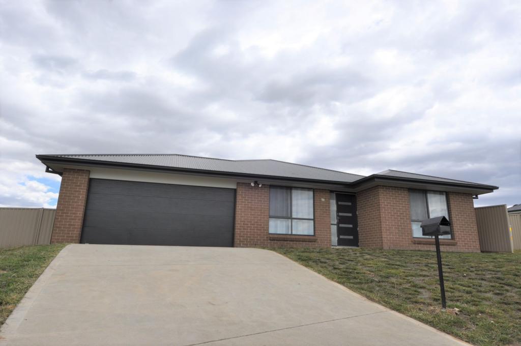 65 Amber Cl, Kelso, NSW 2795