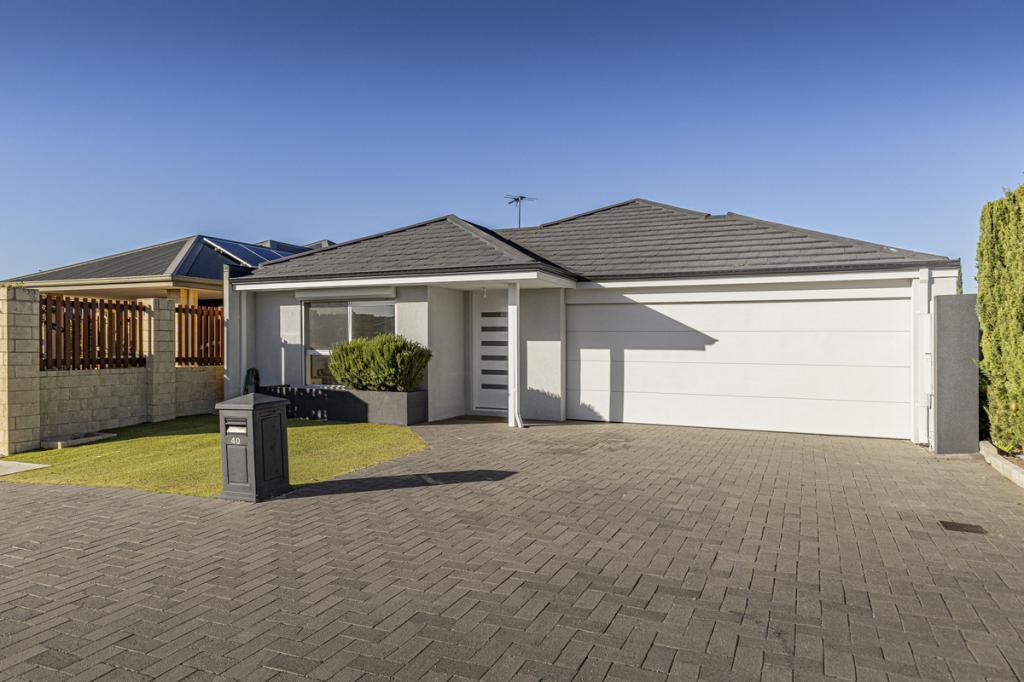 40 Graceland Ave, Landsdale, WA 6065