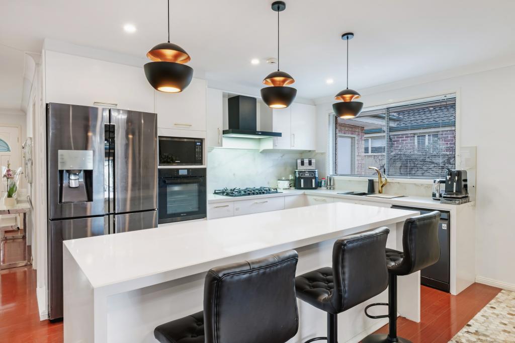 11 Blacksmith Cl, Stanhope Gardens, NSW 2768