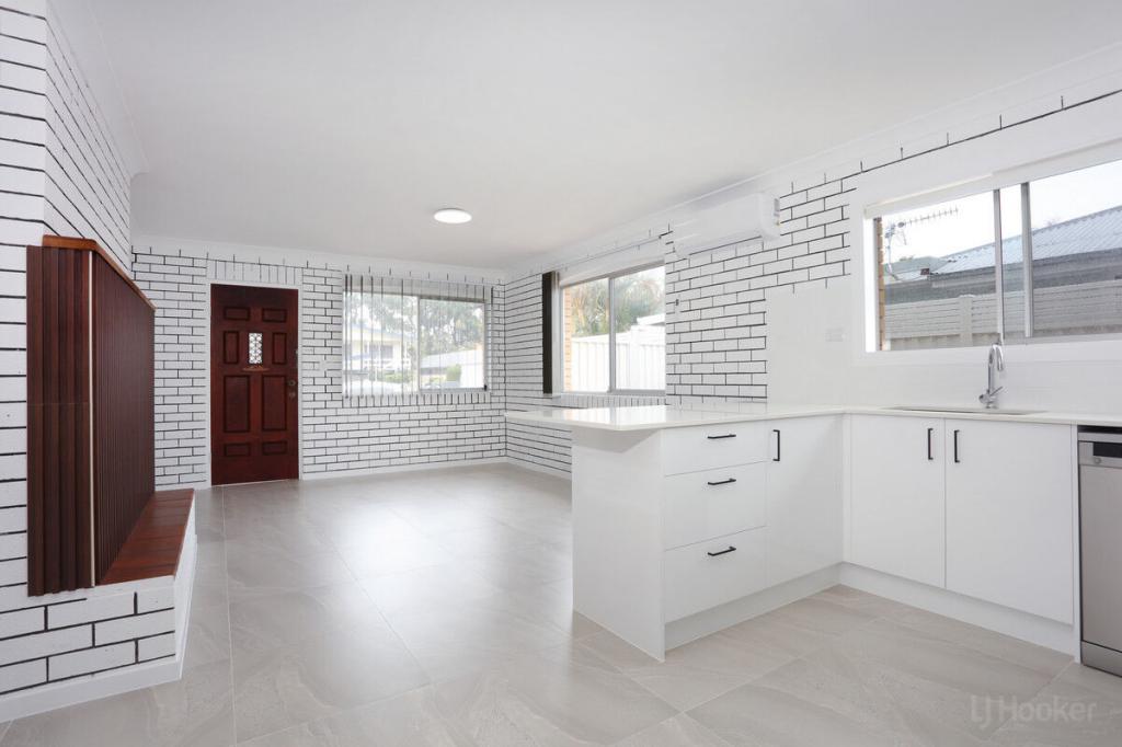 29 Turana St, Coombabah, QLD 4216