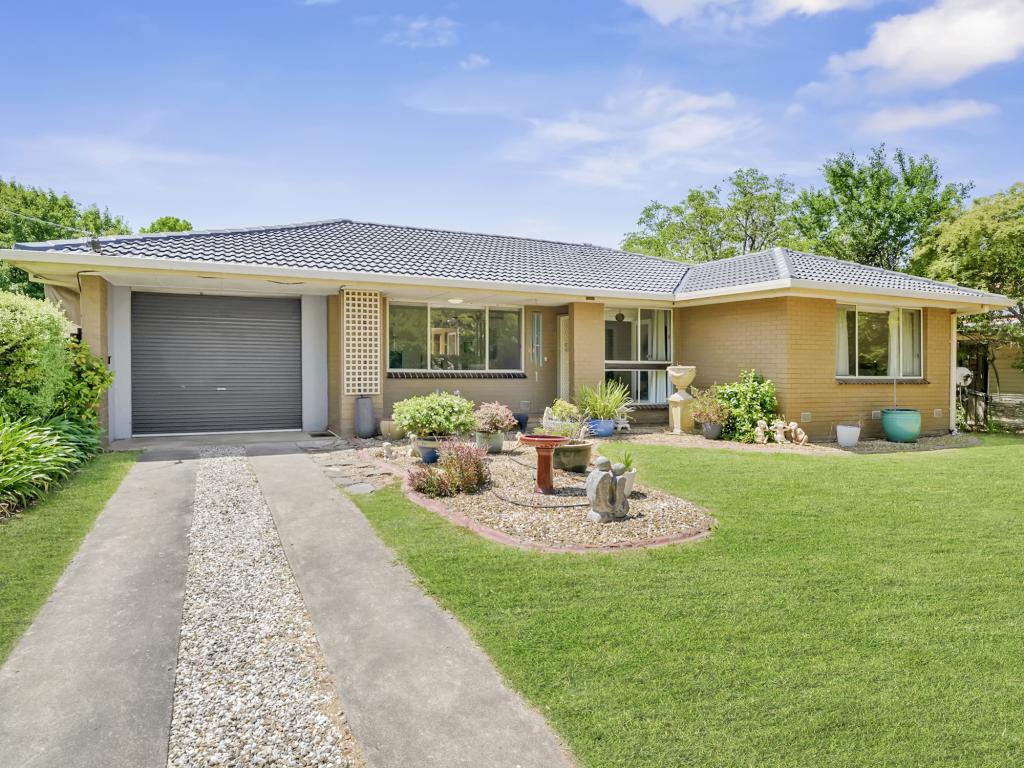 30 Hawthorn Lane, Bright, VIC 3741