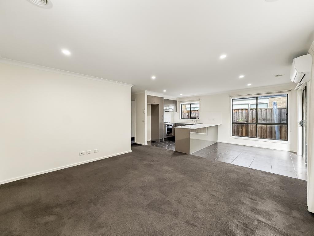 14/98 Lampard Rd, Drouin, VIC 3818