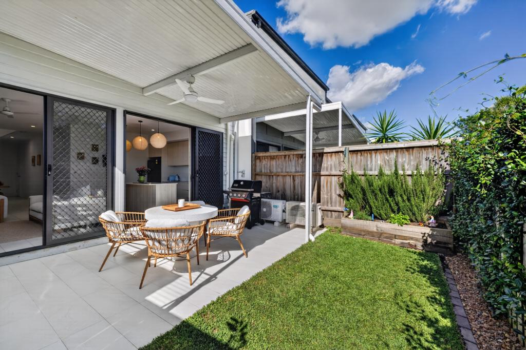 15/2 College Ct, Little Mountain, QLD 4551