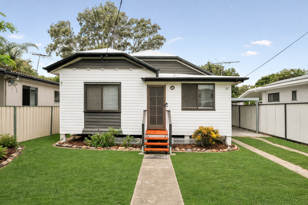 37 Yacht St, Clontarf, QLD 4019