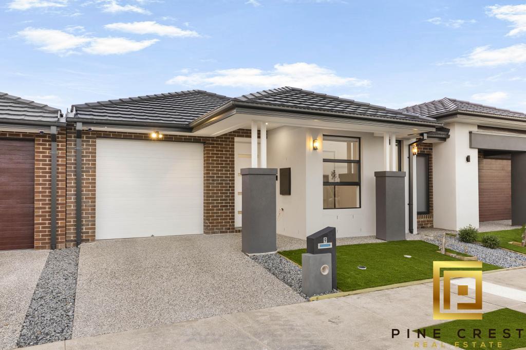 9 MERLOT PDE, FRASER RISE, VIC 3336