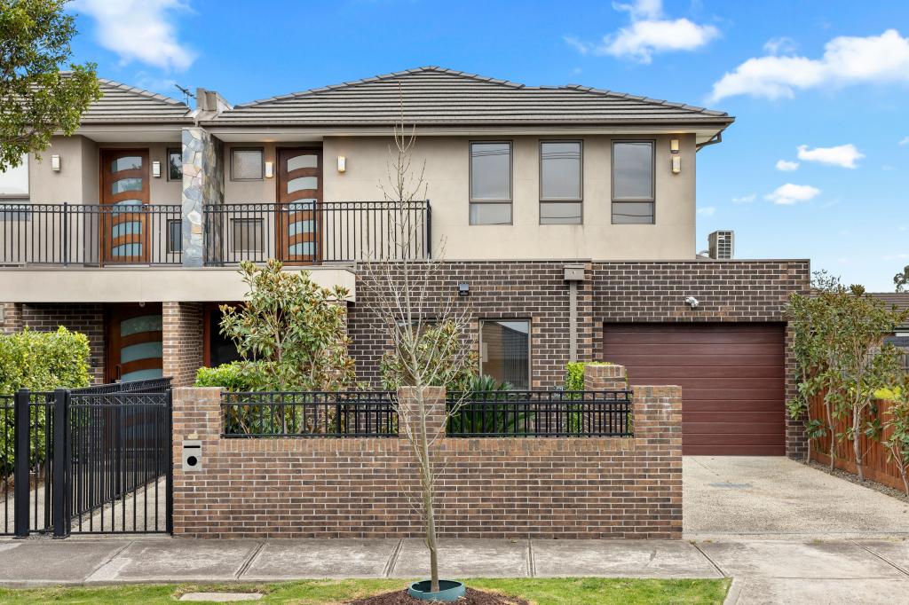 2/151 Bradshaw St, Essendon, VIC 3040