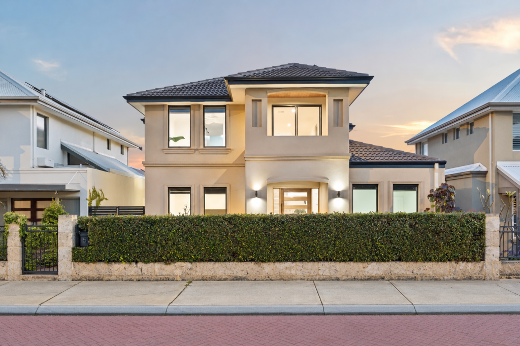 5 O'Mara Bvd, Iluka, WA 6028