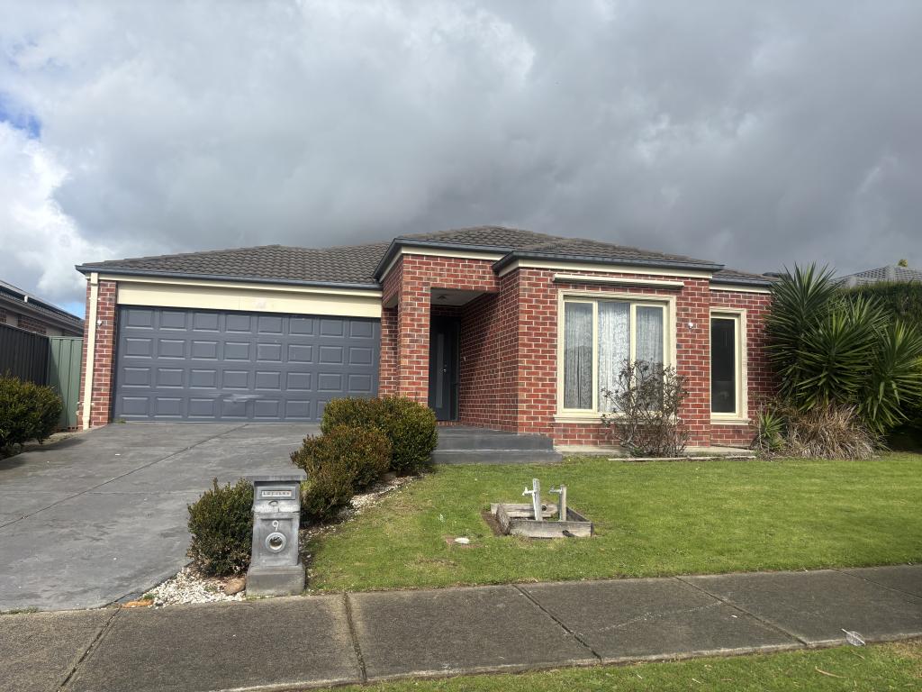 9 Lumina Ave, Cranbourne North, VIC 3977