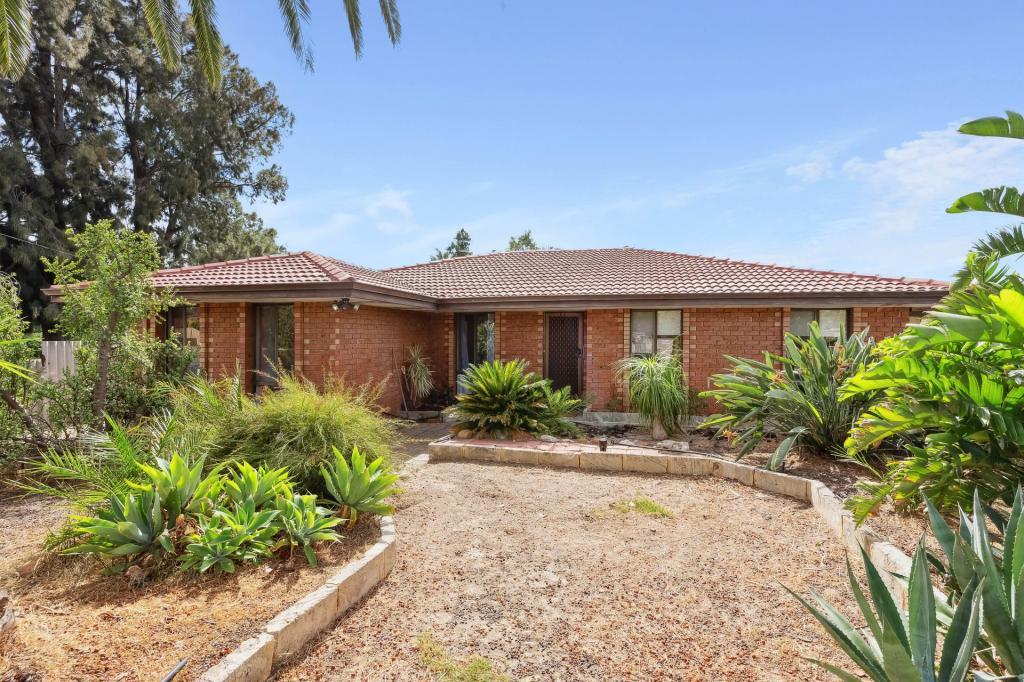 33 Montrose Cir, Camillo, WA 6111