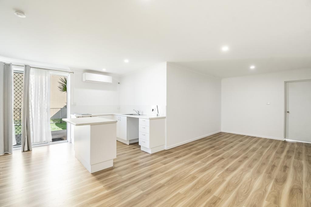 2/10 Treelands Dr, Yamba, NSW 2464