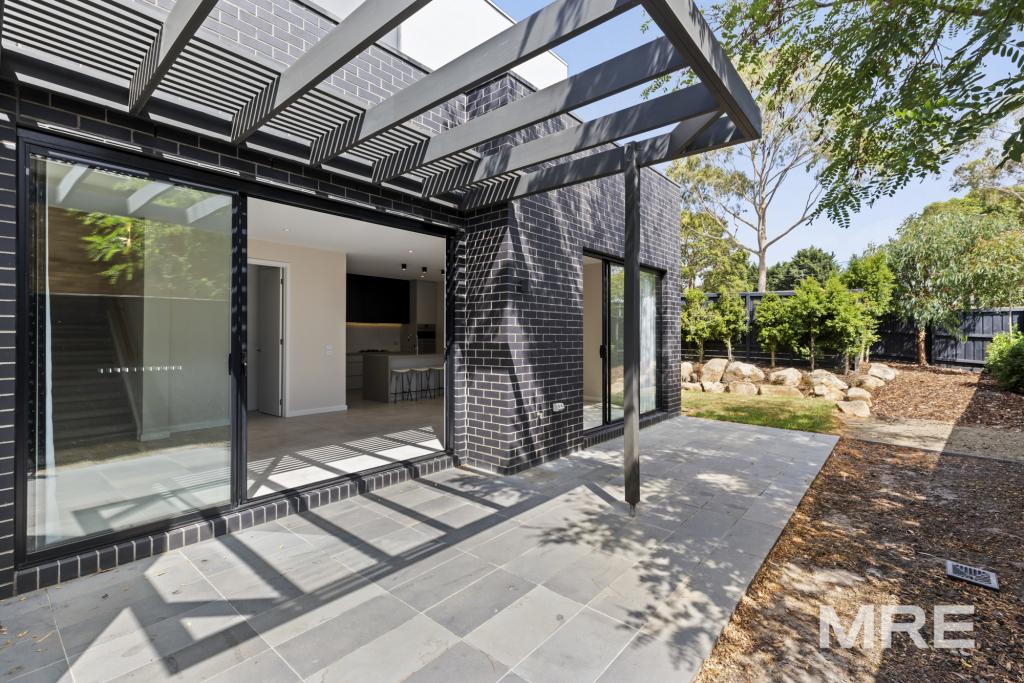 21 Silver Leaf Cct, Doncaster, VIC 3108