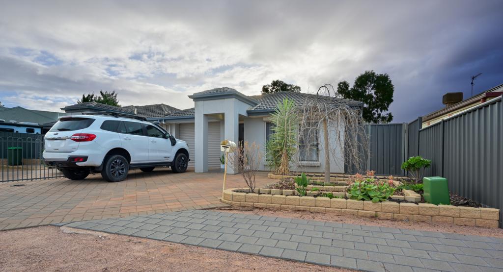 7 Simmons Cres, Port Augusta West, SA 5700