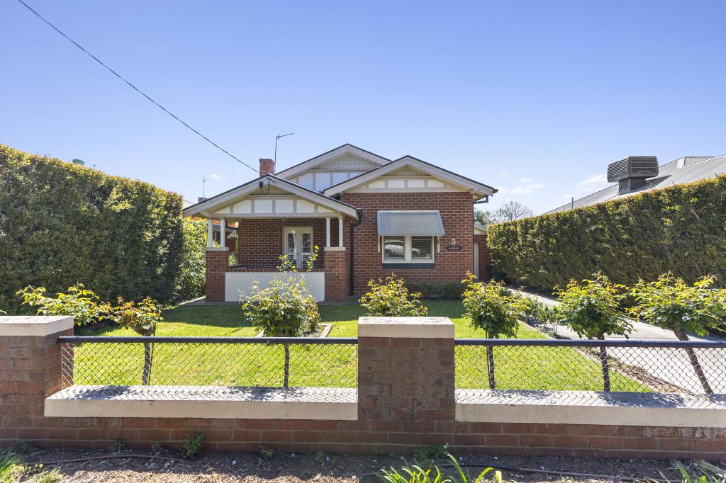 3 Wooden St, Turvey Park, NSW 2650