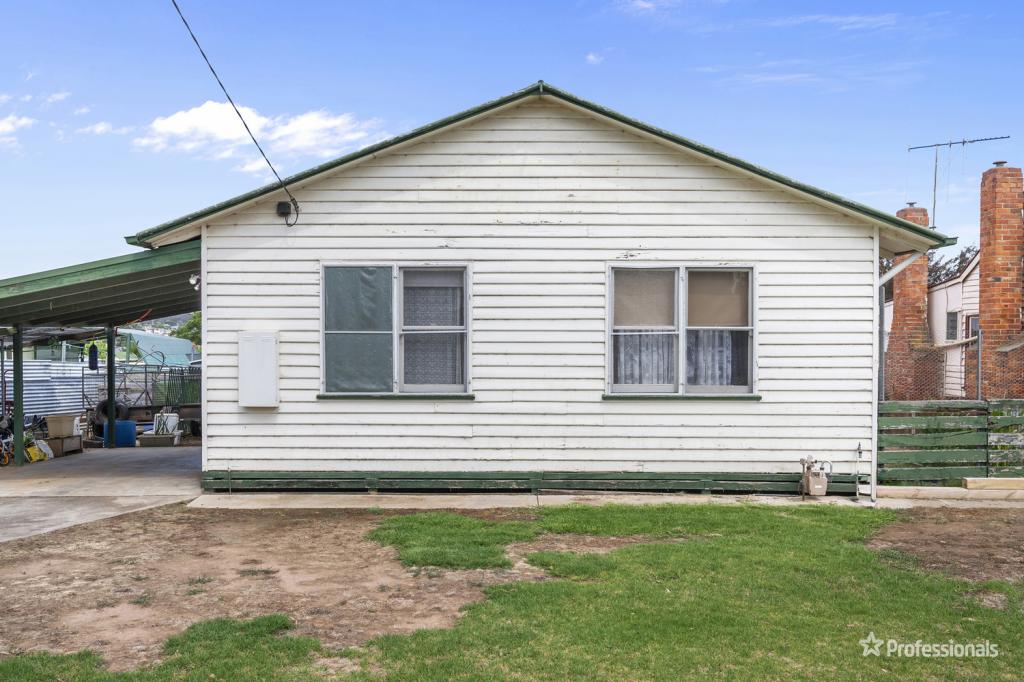 23 Outtrim St, Maryborough, VIC 3465