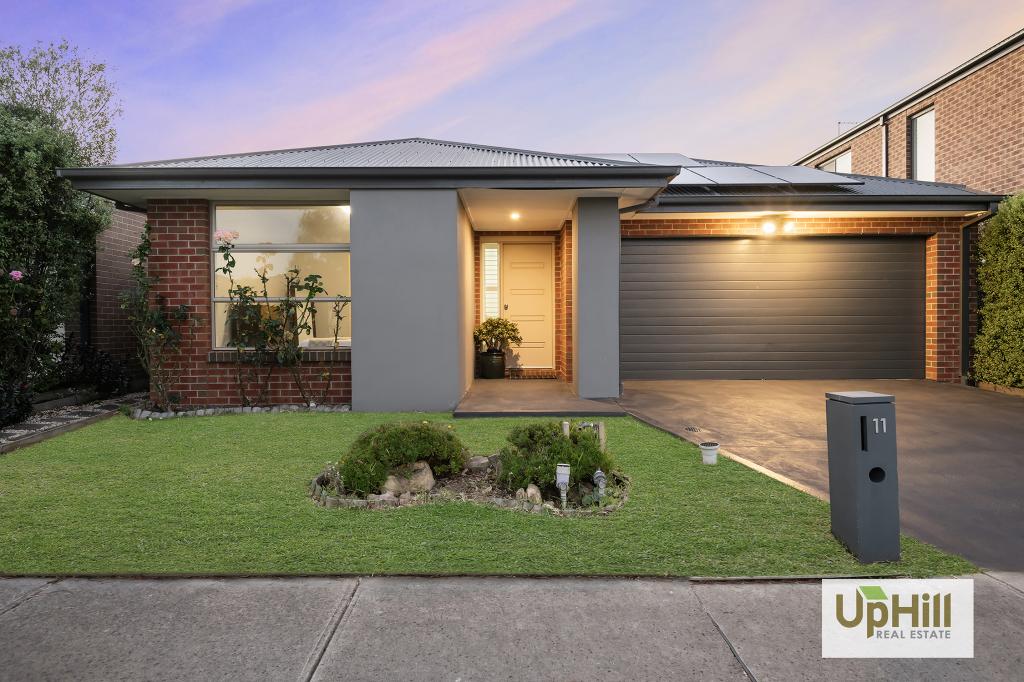 11 Highbury Rd, Clyde North, VIC 3978