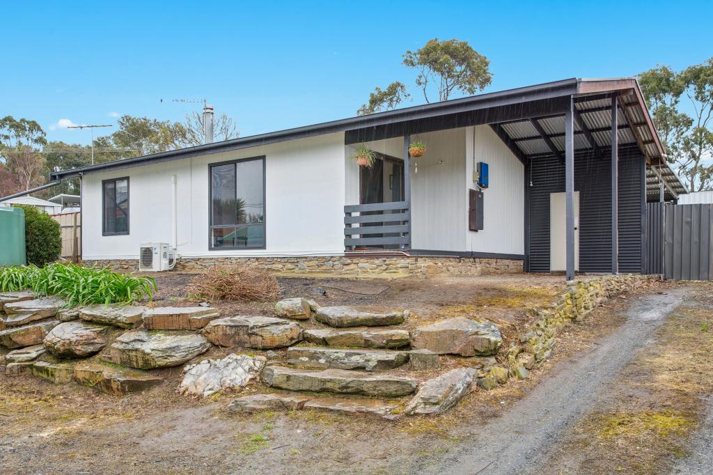 35 Adelaide Rd, Tungkillo, SA 5236
