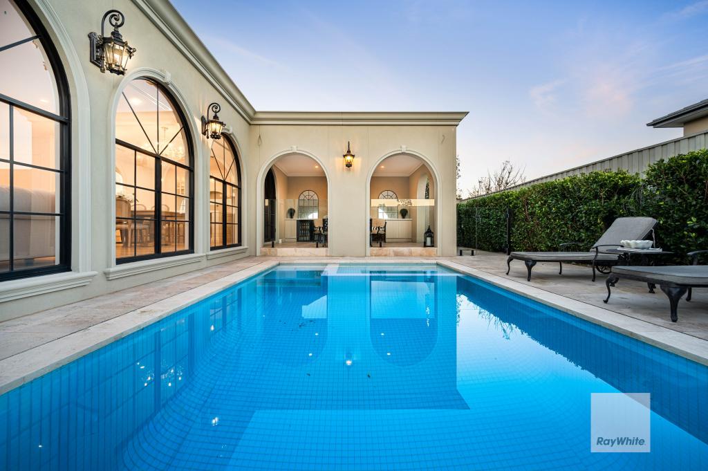 26 Naxos Rd, Greenvale, VIC 3059