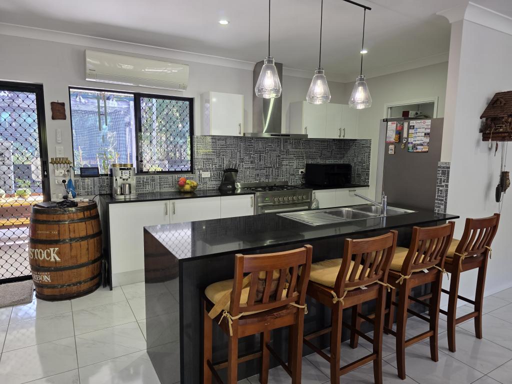 9 Grass Tree Ct, Ellerbeck, QLD 4816