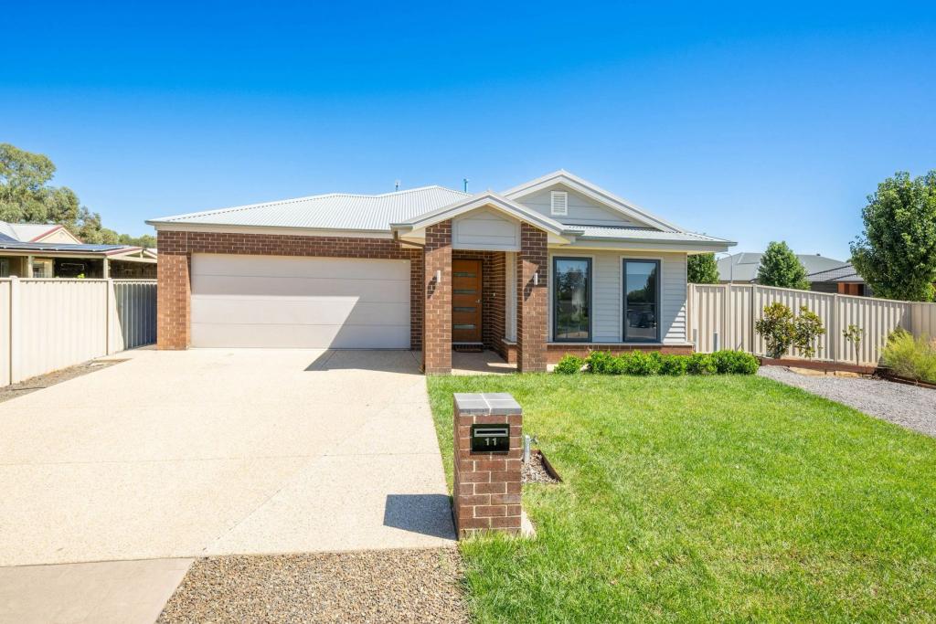 11 Bookar Pl, Kialla, VIC 3631