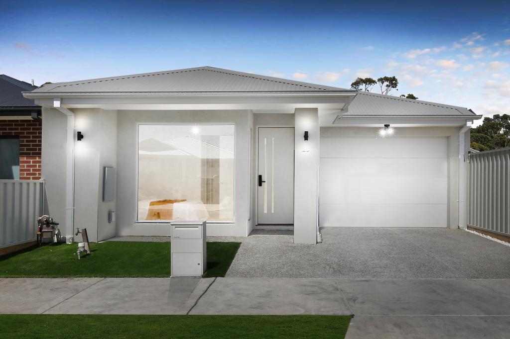 23 Supreme Ave, Greenvale, VIC 3059