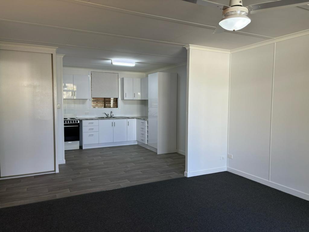 2/30 Knight St, Kingaroy, QLD 4610