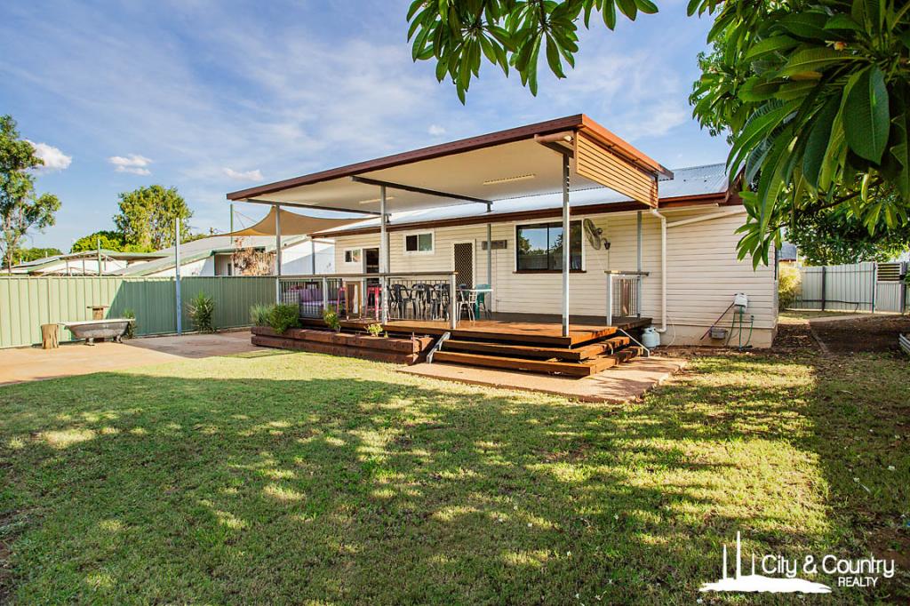 2 Tarakan St, Soldiers Hill, QLD 4825