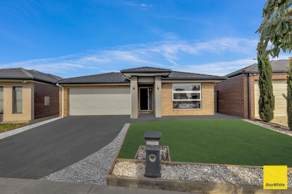 13 Edwin Cl, Manor Lakes, VIC 3024