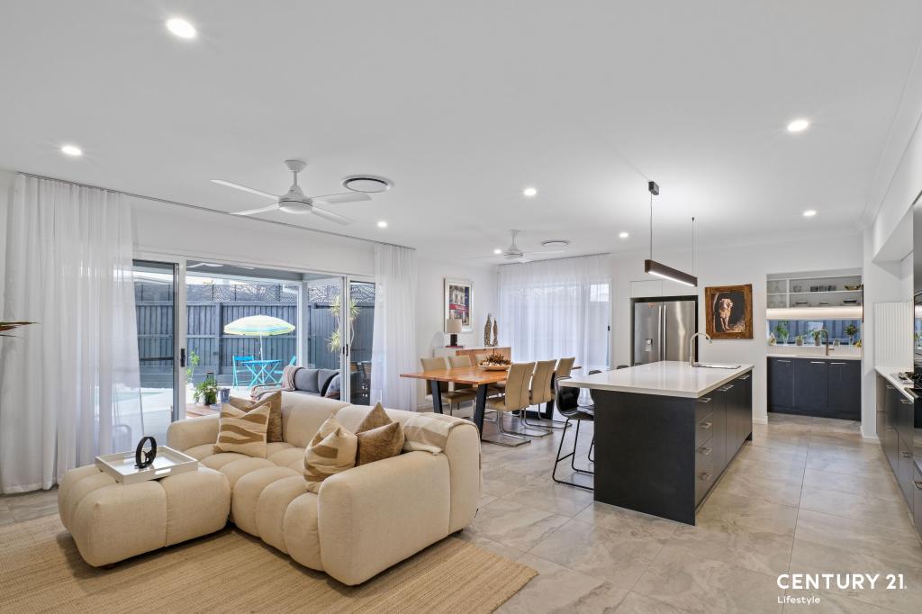 14 GIRRAWEEN CRES, BANYA, QLD 4551