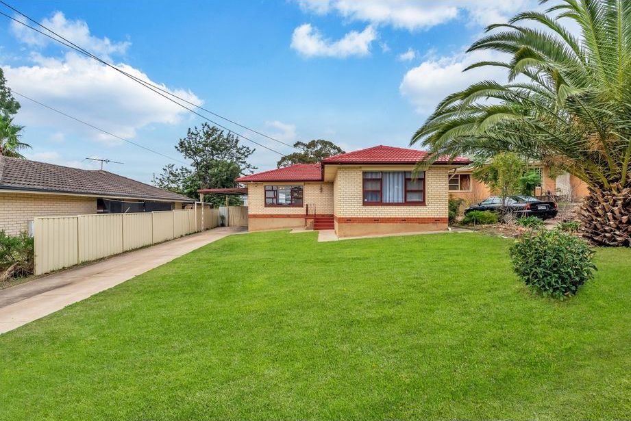13 Carolan Cres, Valley View, SA 5093