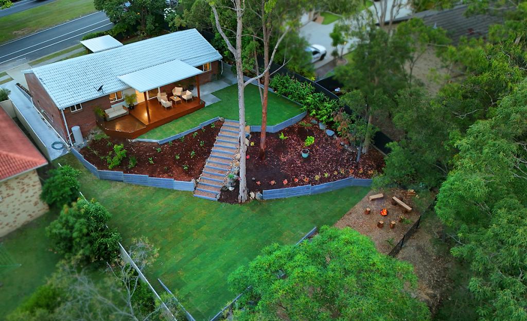 170 Alexander Dr, Highland Park, QLD 4211