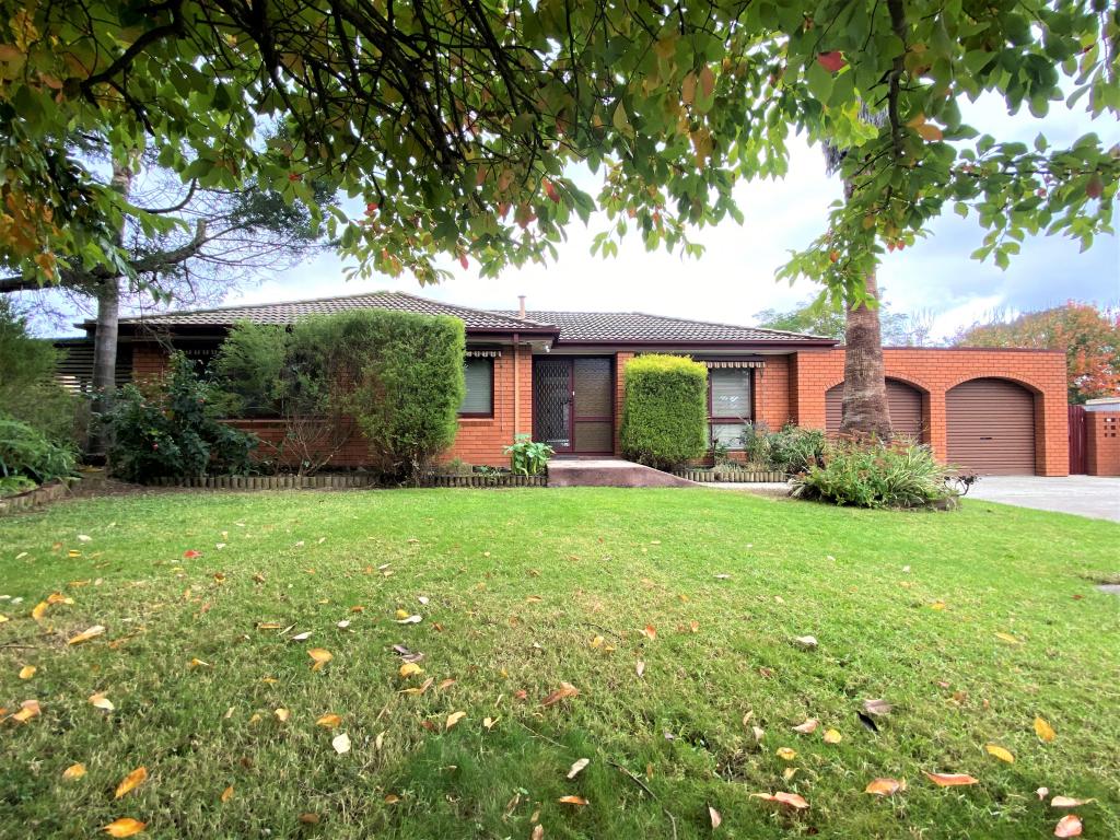 42 Goolagar Cres, Springdale Heights, NSW 2641