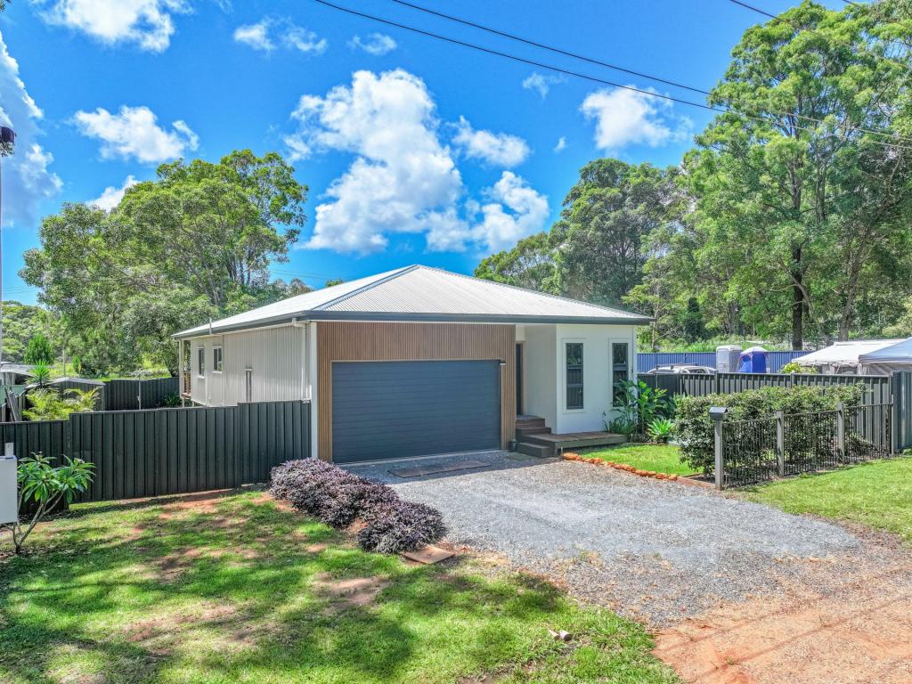 5 Pookanah St, Russell Island, QLD 4184