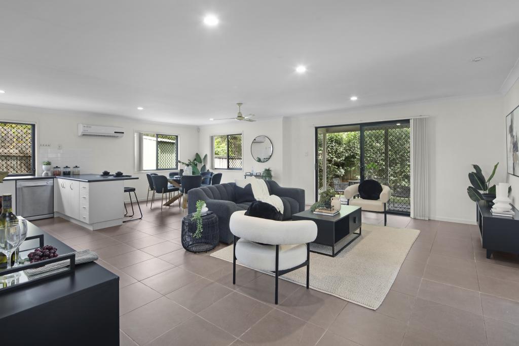 61 Friend St, Wakerley, QLD 4154
