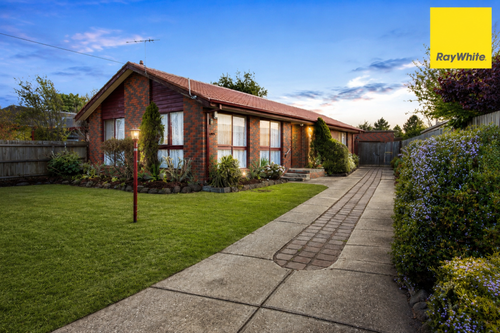 18 Mcdonald St, Melton South, VIC 3338
