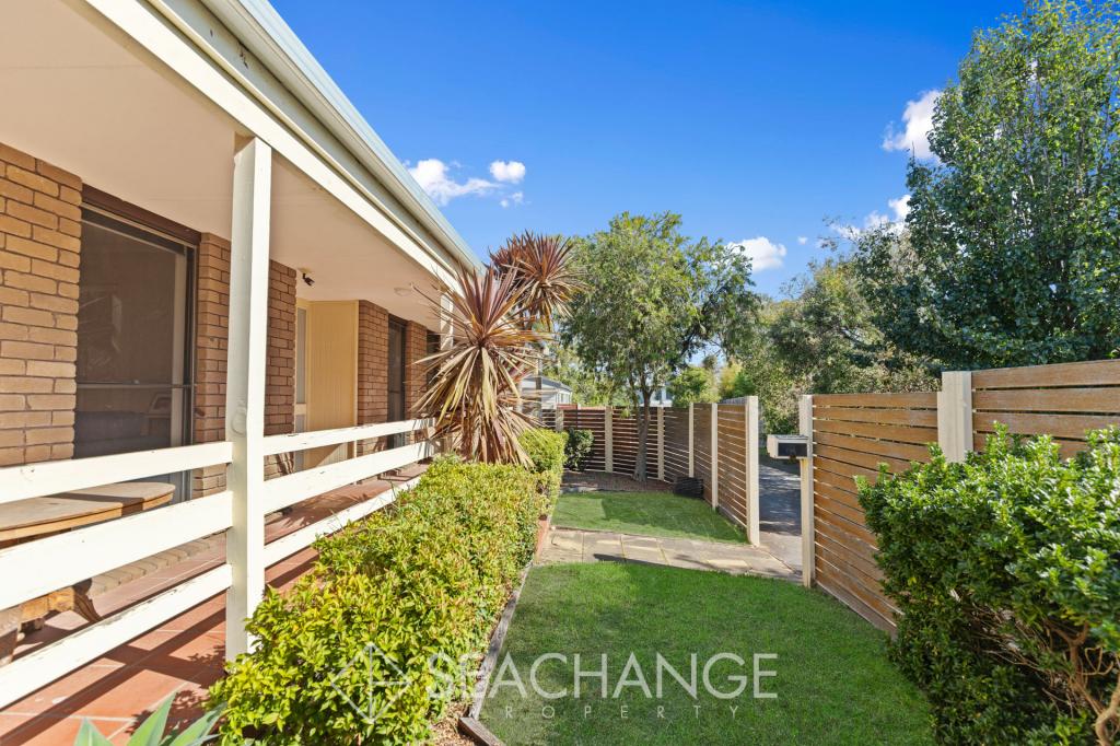 2/76 Herbert St, Mornington, VIC 3931