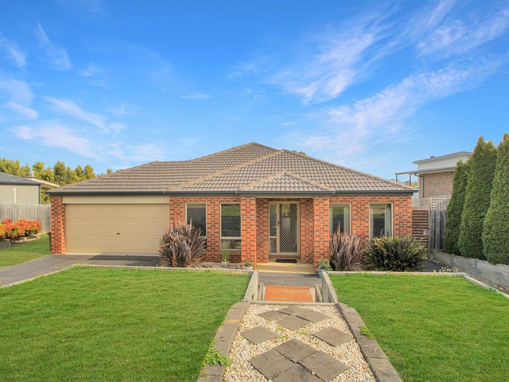 22 Phoebes Way, Eastwood, VIC 3875