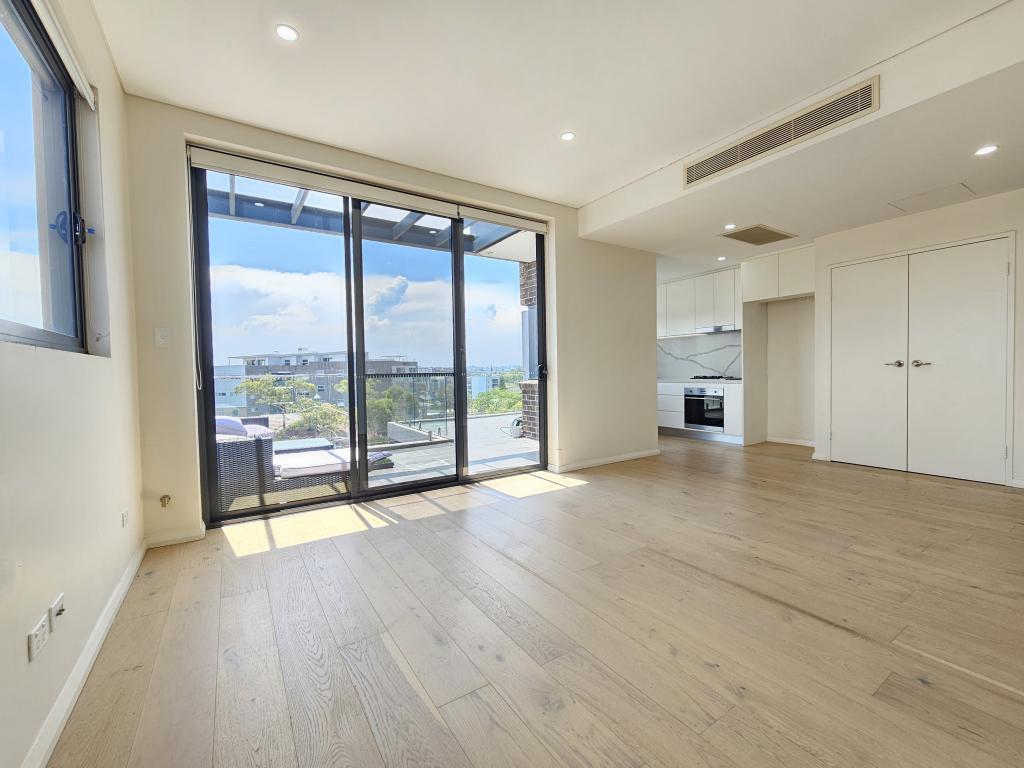 519/7 PITTWATER RD, GLADESVILLE, NSW 2111