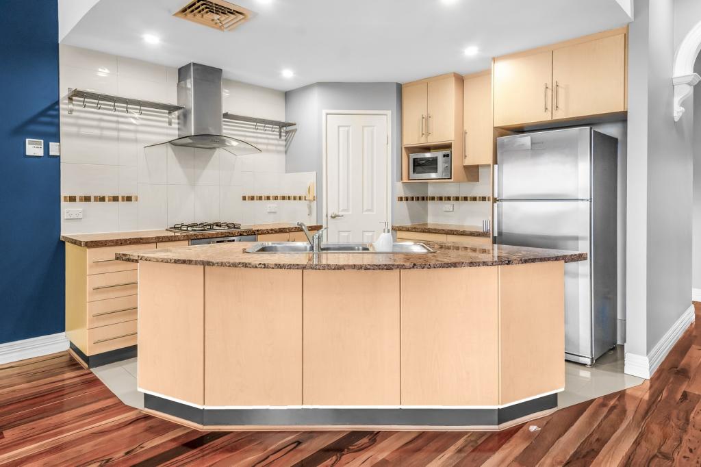 2/26 The Crescent, Midland, WA 6056