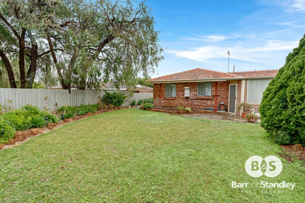 203b Minninup Rd, Withers, WA 6230