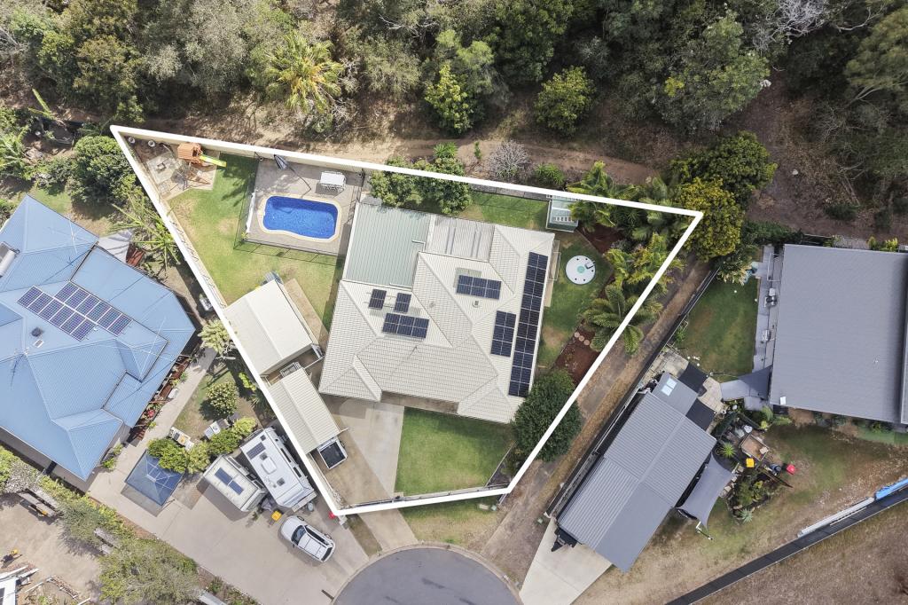 8 Albatross Ct, Moore Park Beach, QLD 4670
