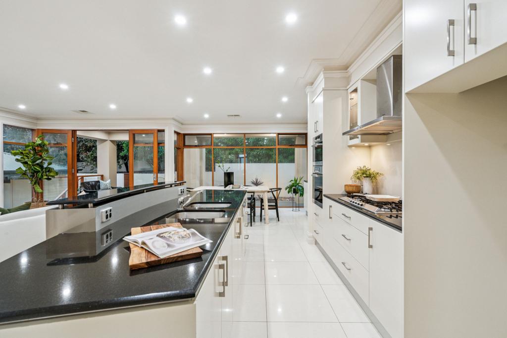 12 Evergreen Pde, Flagstaff Hill, SA 5159