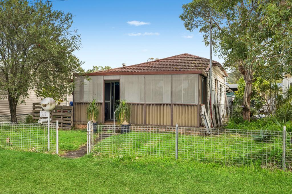 27 Melbourne Ave, Umina Beach, NSW 2257